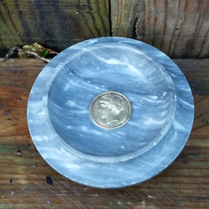 French Empire marble &  bronze pedestal bowl , vide poche , cassolette Napoléon III with Roman  women profil medal