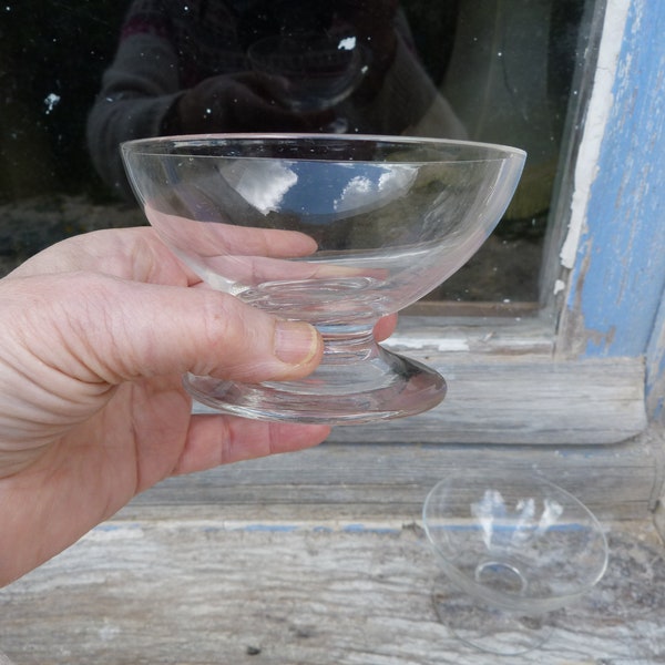 2 coupes à Champagne en cristal modernes