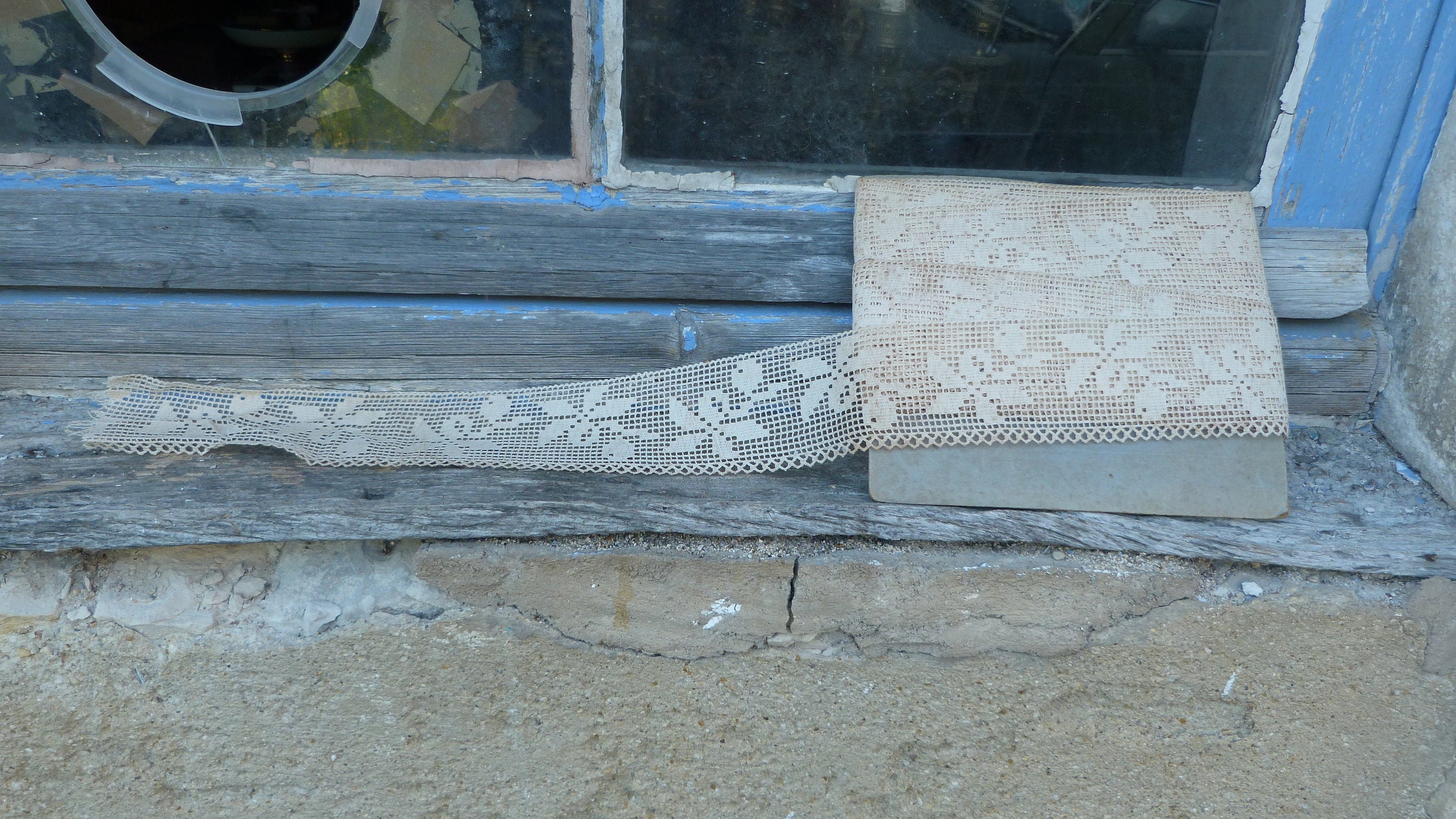 Large Dentelle de Coton Écrue Ancienne Au Metre