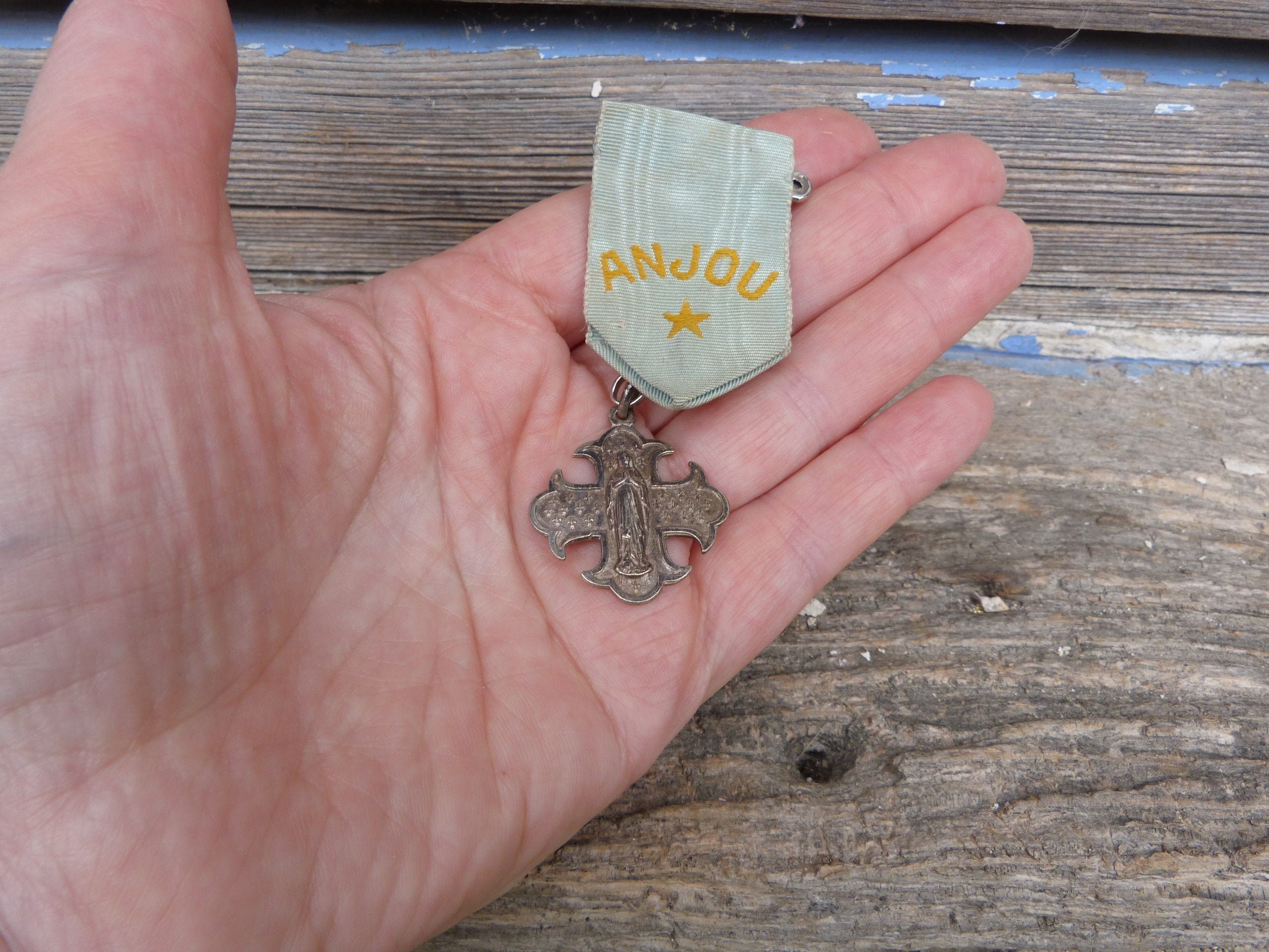 Ancien Reliquaire Ex Voto Médaille Vierge Marie sur Ruban Taffetas Moiré Anjou