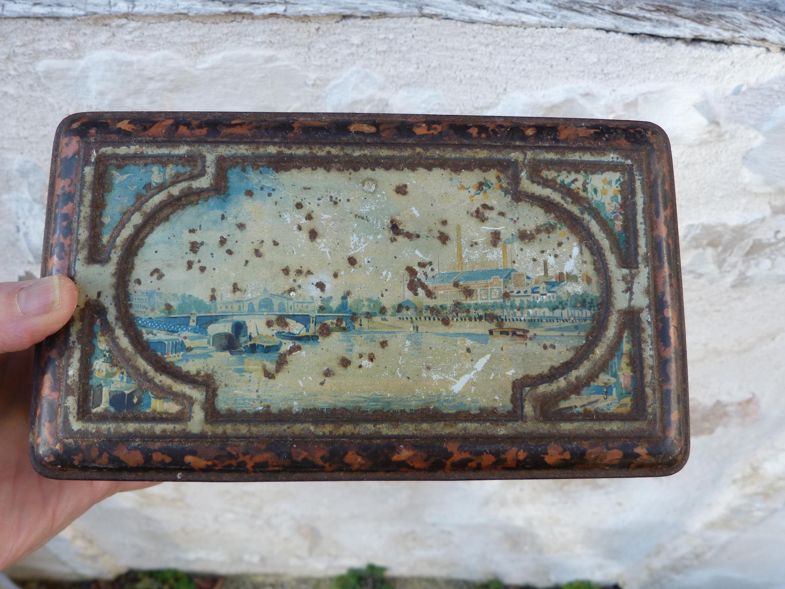 Vintage Old French Tin Box Antique Avertising LU Biscuits Lefevres