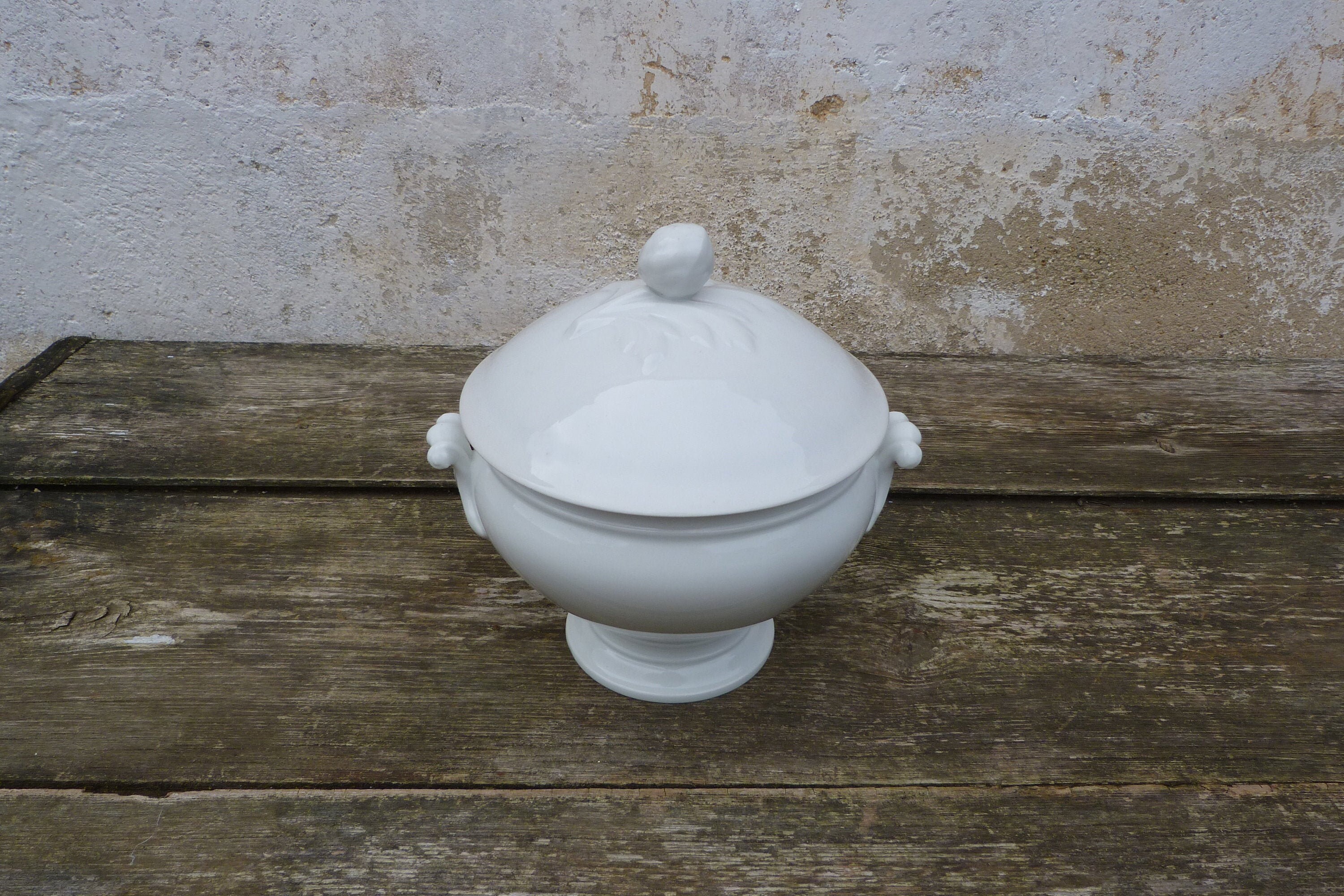 Soupière Ancienne Blanche Xixeme Siècle