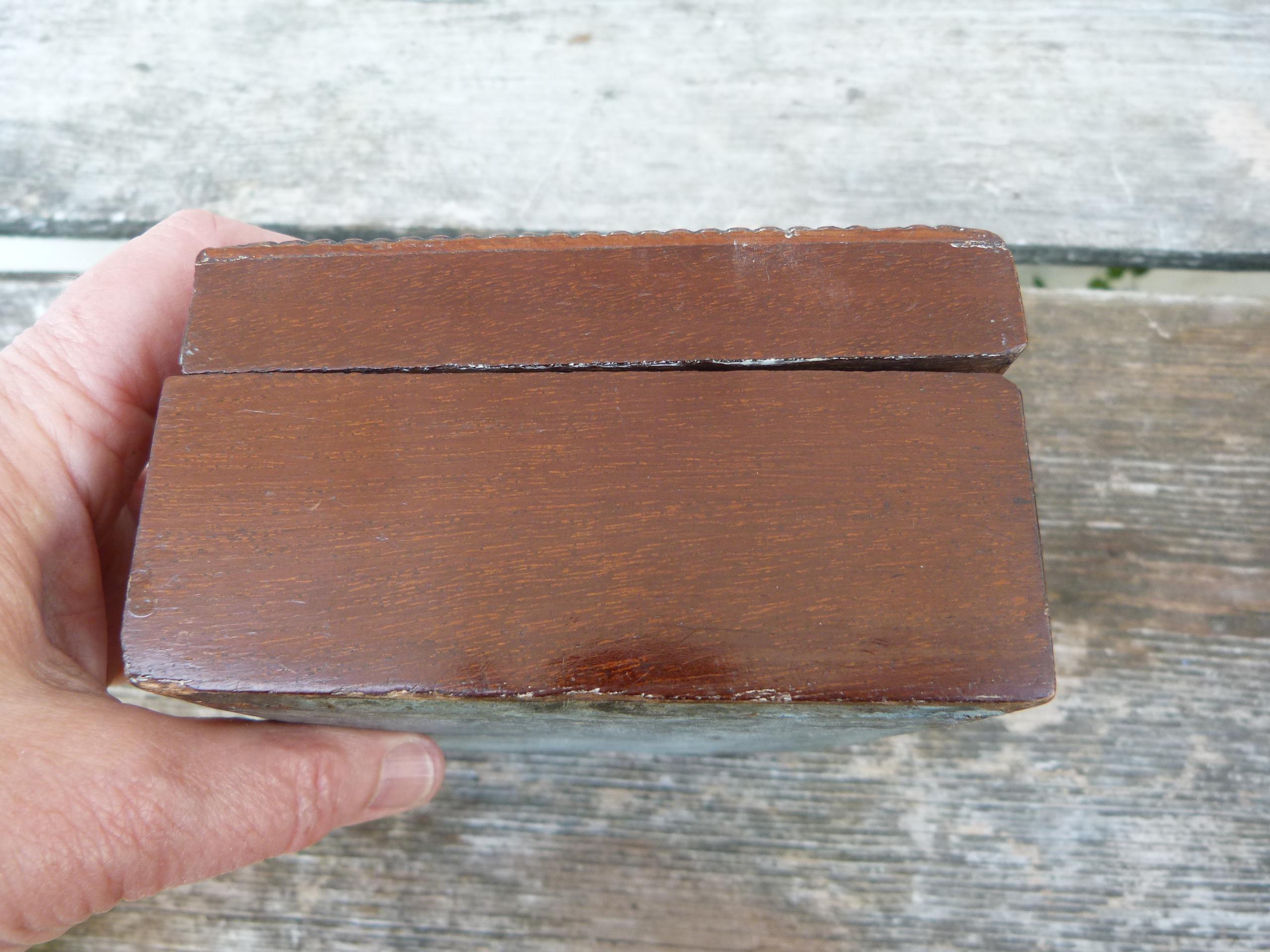 Vintage Old French 1900 Antique Wood Box With Decorativ Metallic