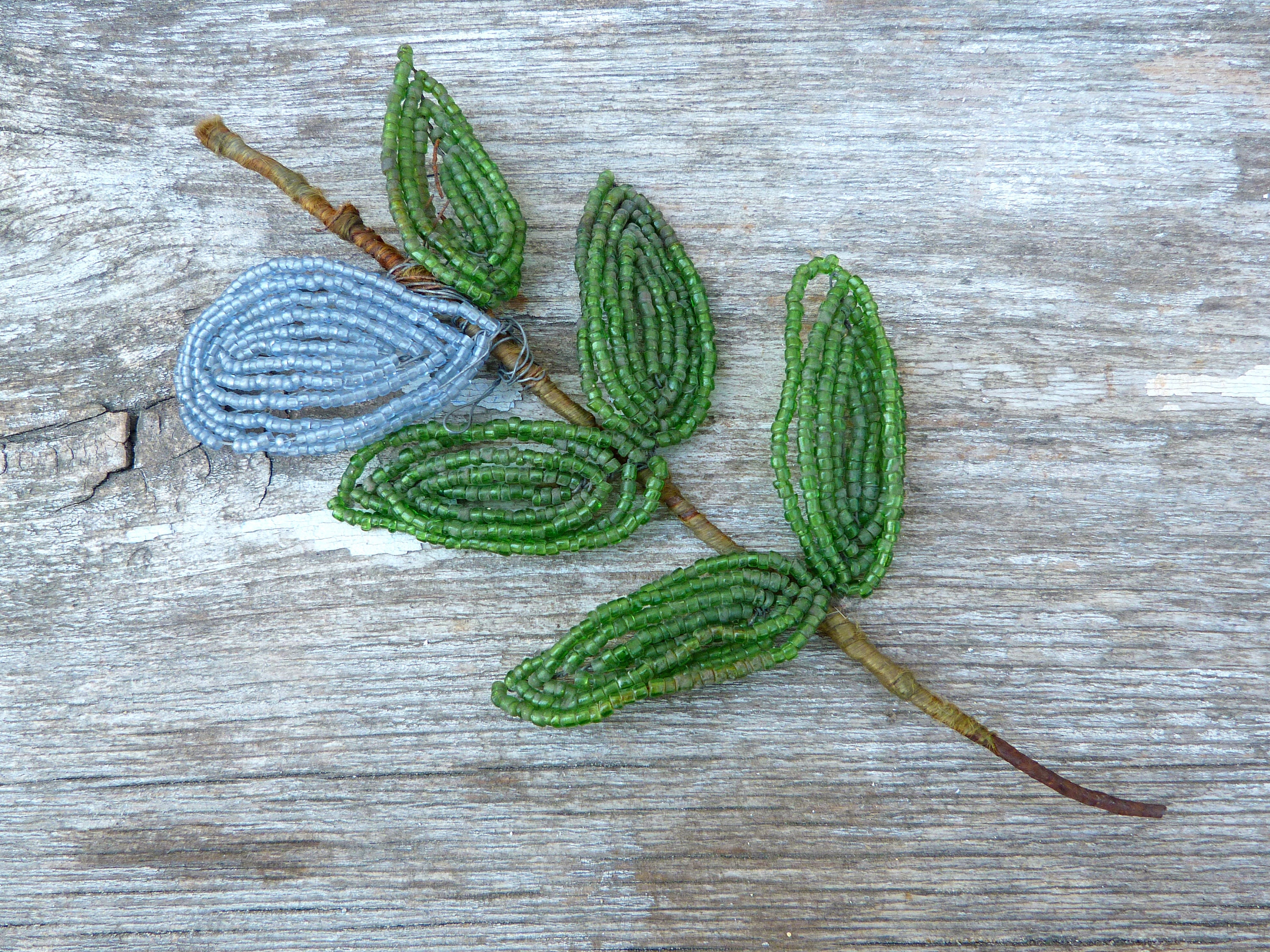 Millésime 1900/1930 Français Branches Perlées Antiques/Feuilles/Perles de Graines /Perles Perles/Fle