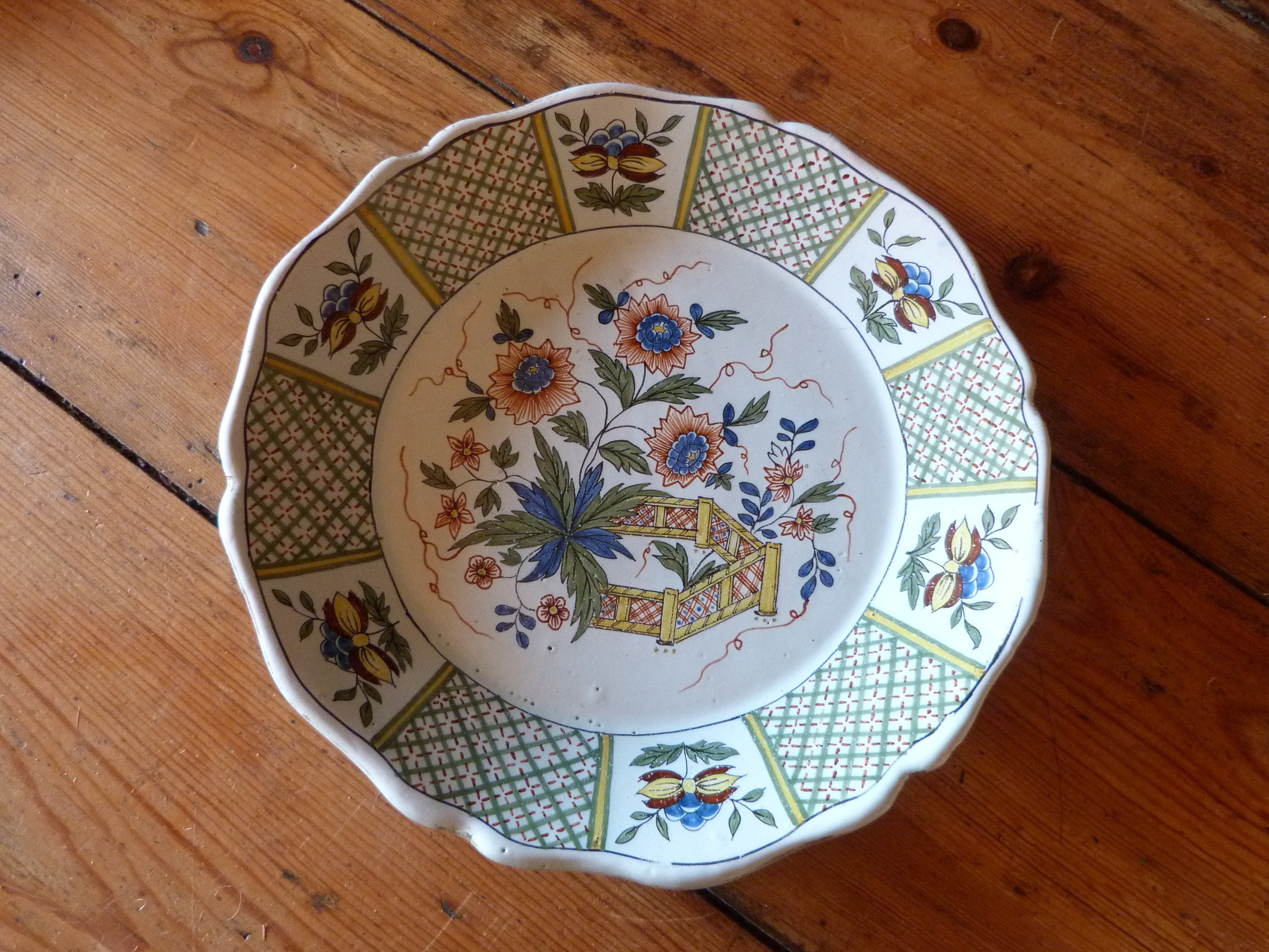 Ancienne Assiette en Faience St Clément
