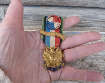 Vintage old French military medal brooch société des vétérans 1870-1871 "OUBLIER JAMAIS "