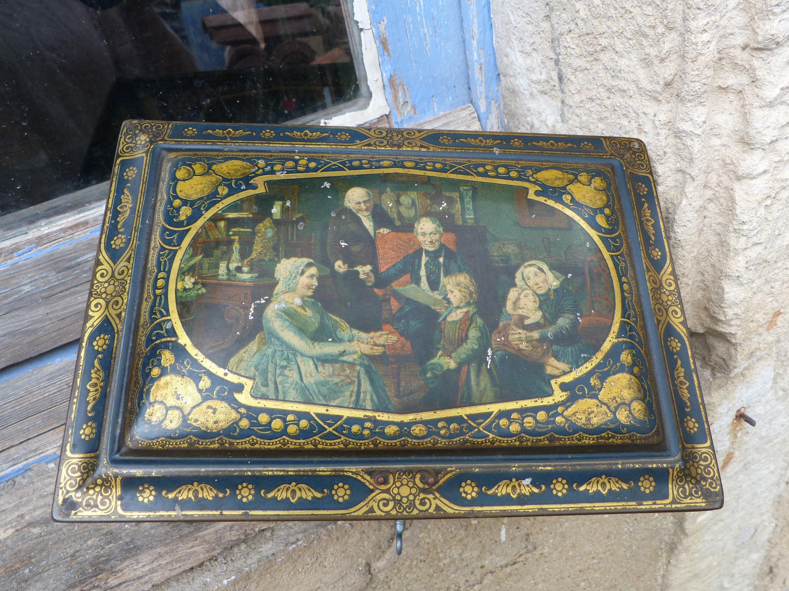 Ancienne Boite à Biscuit Lithographiée Chat Chatons