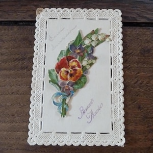 Ancienne carte postale emboutie  Papillon Doux souvenir