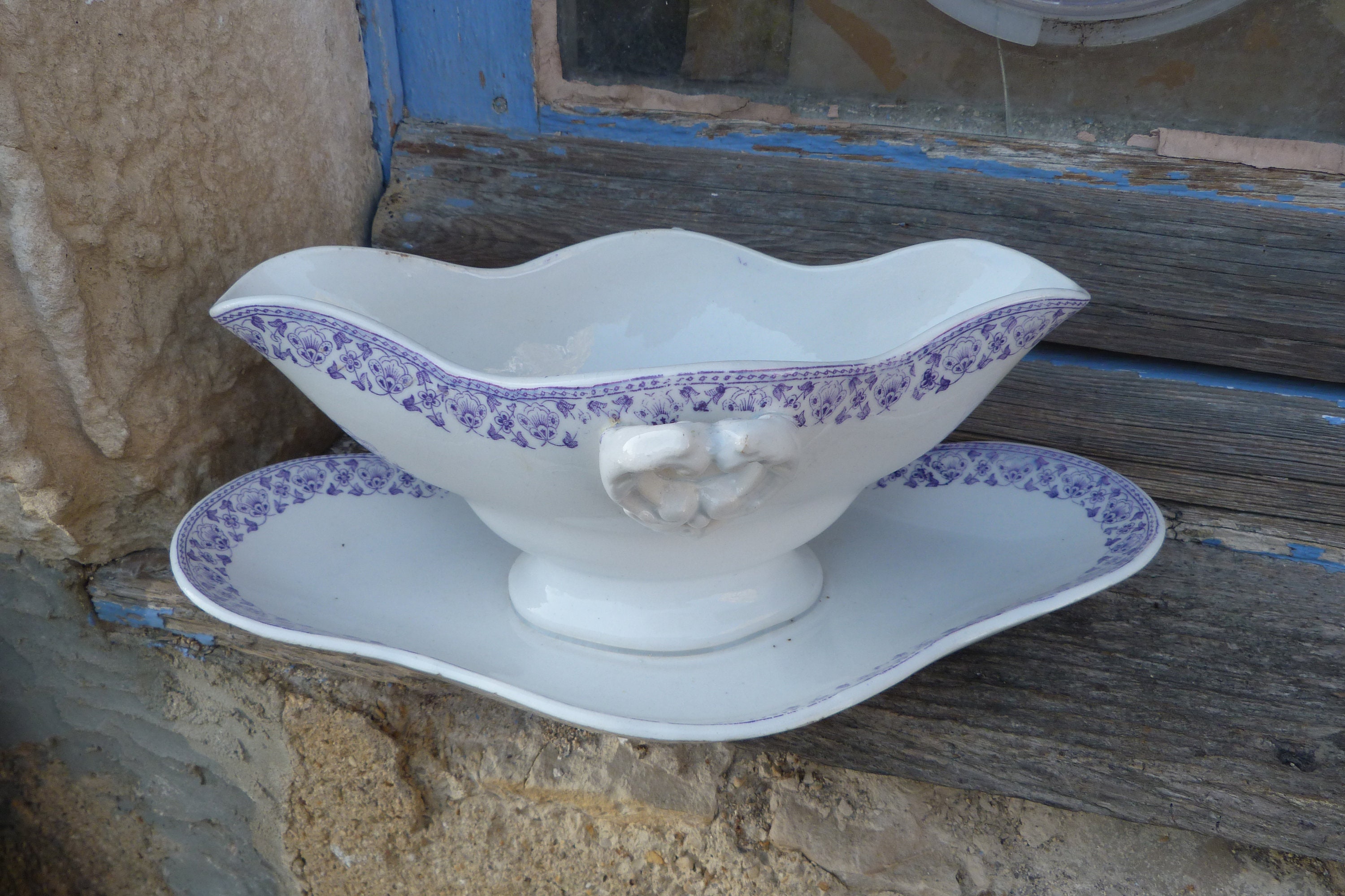 Ancienne Saucière Ceramique Vieux Gien Violet