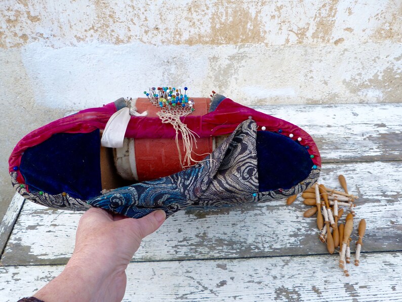 Antique 1900s French Bobbin Lace Roller Pillow Box With 19 Etsy Australia