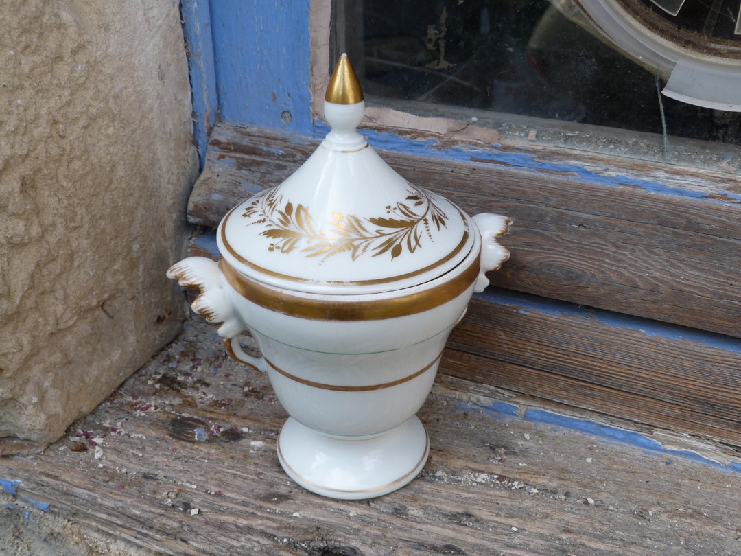 Ancien poudrier en métal doré, Made in France, vintage - Vendu