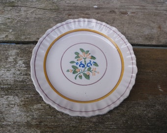 Vintage XIXème century French faience plate floral pattern
