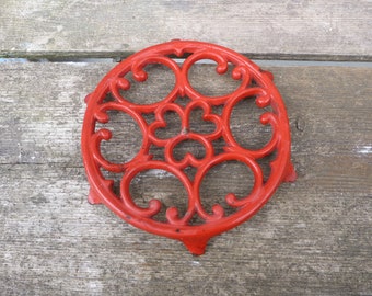 Vintage  old French enameled cast iron red trivet Enamelware Kitchenware