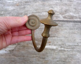 Vintage Antique 1900 brass hook