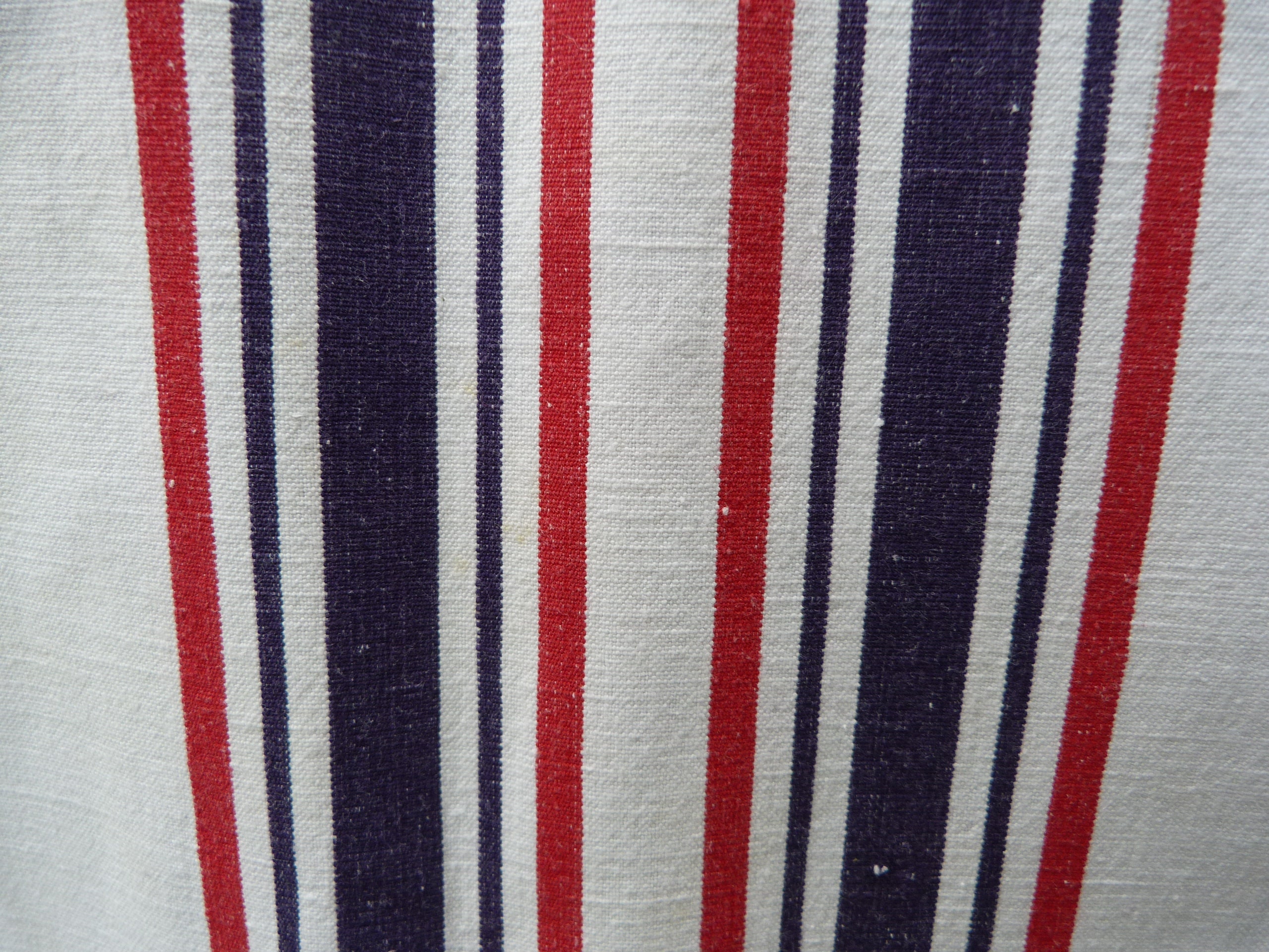 Reproduction Ensemble Côte Basque Rayé Rouge Et Blanc 1927 - Bleuette 27 Ou 29 Cm