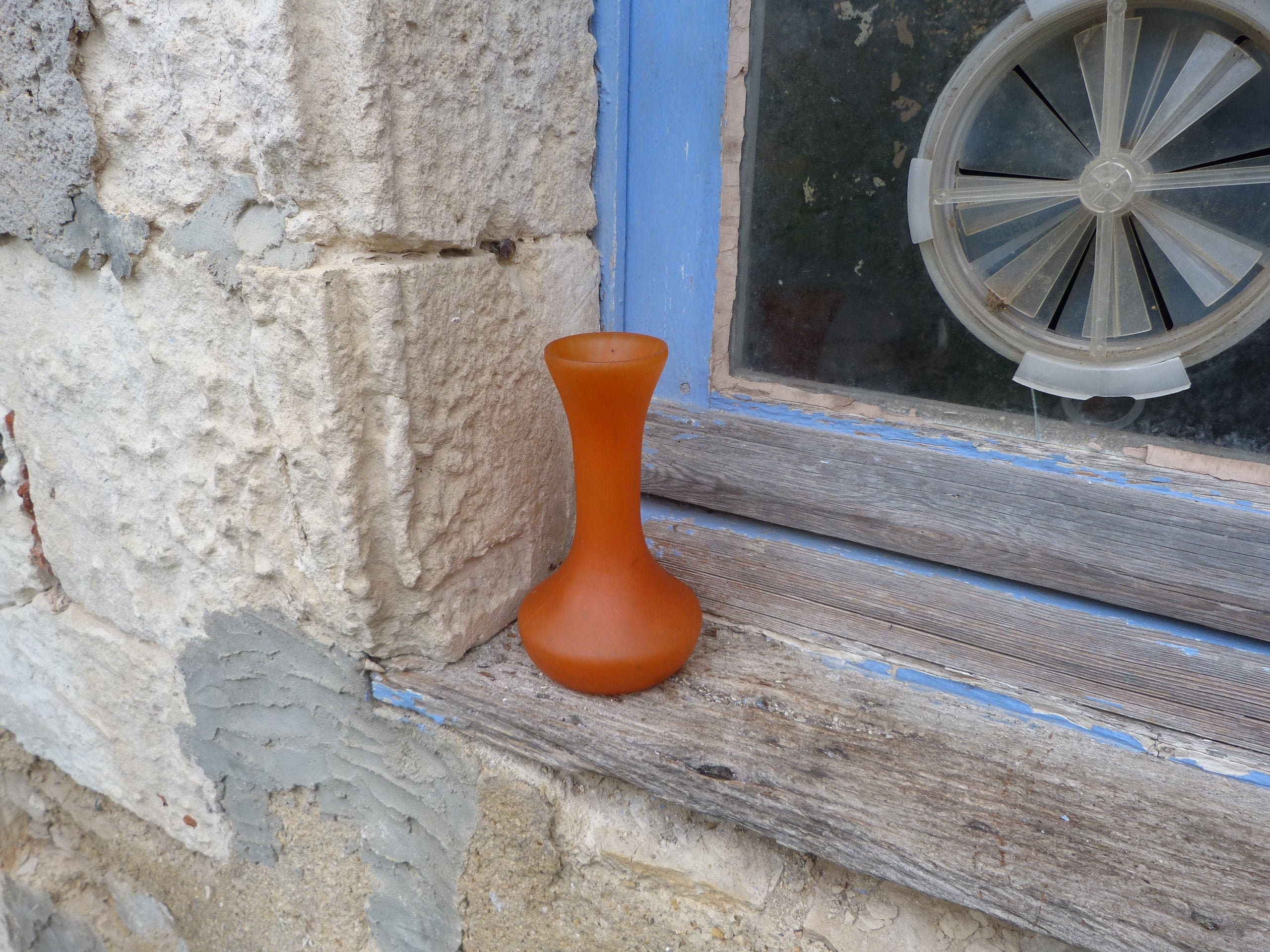 Vase Soliflore Art Déco en Pate de Verre Orange