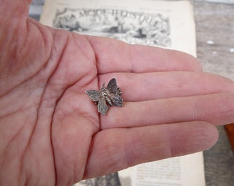 Vintage old  French  butterfly Clip / unkown function