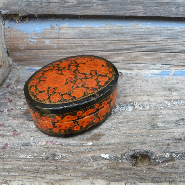 Boite vintage 1970 made in India papier maché fleurs oranges