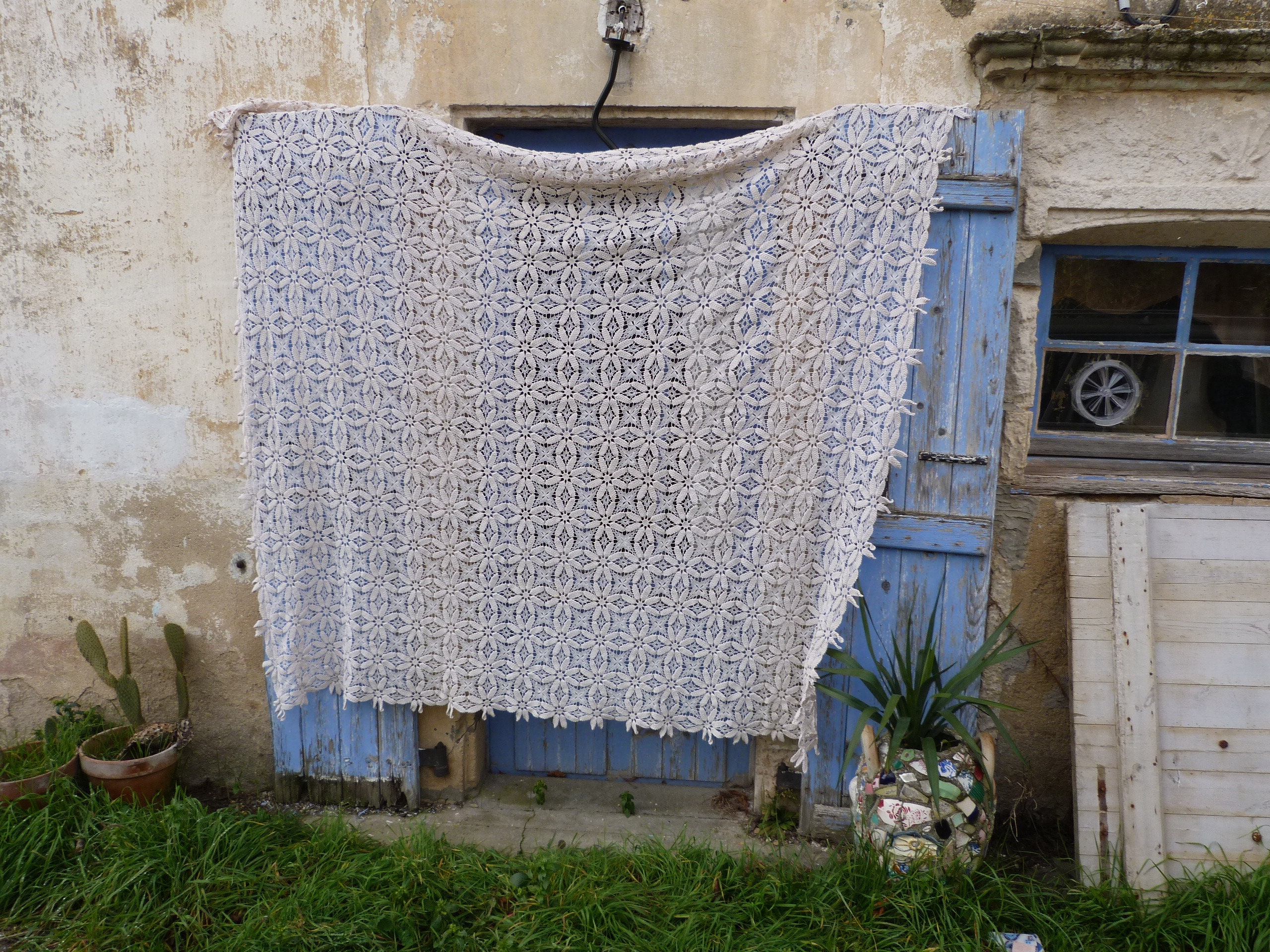 Ancien Couvre Lit en Coton Blanc Cassé Crochet Fait Main 1900/1910