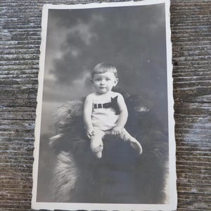 Ancienne carte postale française 1900/1910 avec photographie réelle Portrait de bébé