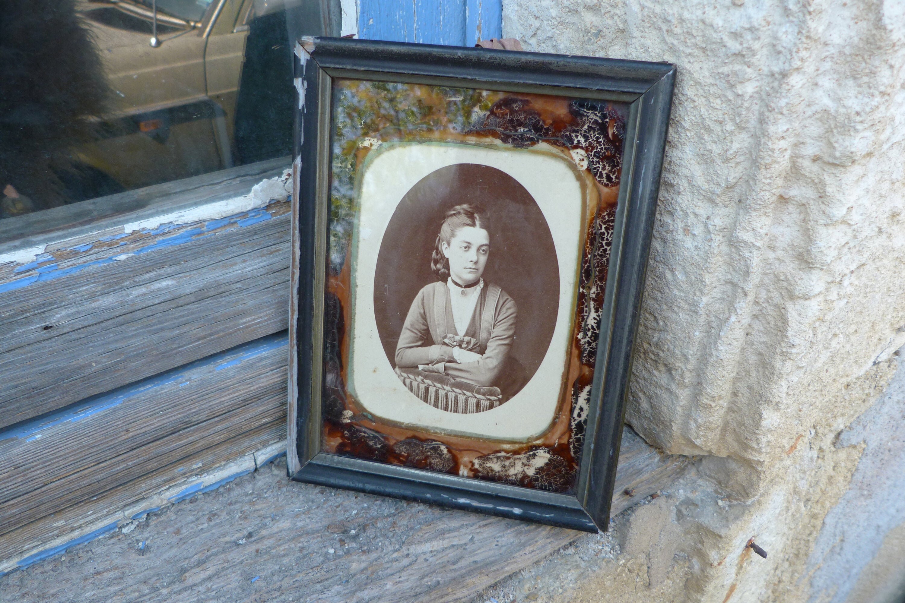 Cadre Napoléon Iii en Verre et Bois Noirci /Portrait de Jeune Femme Élégante