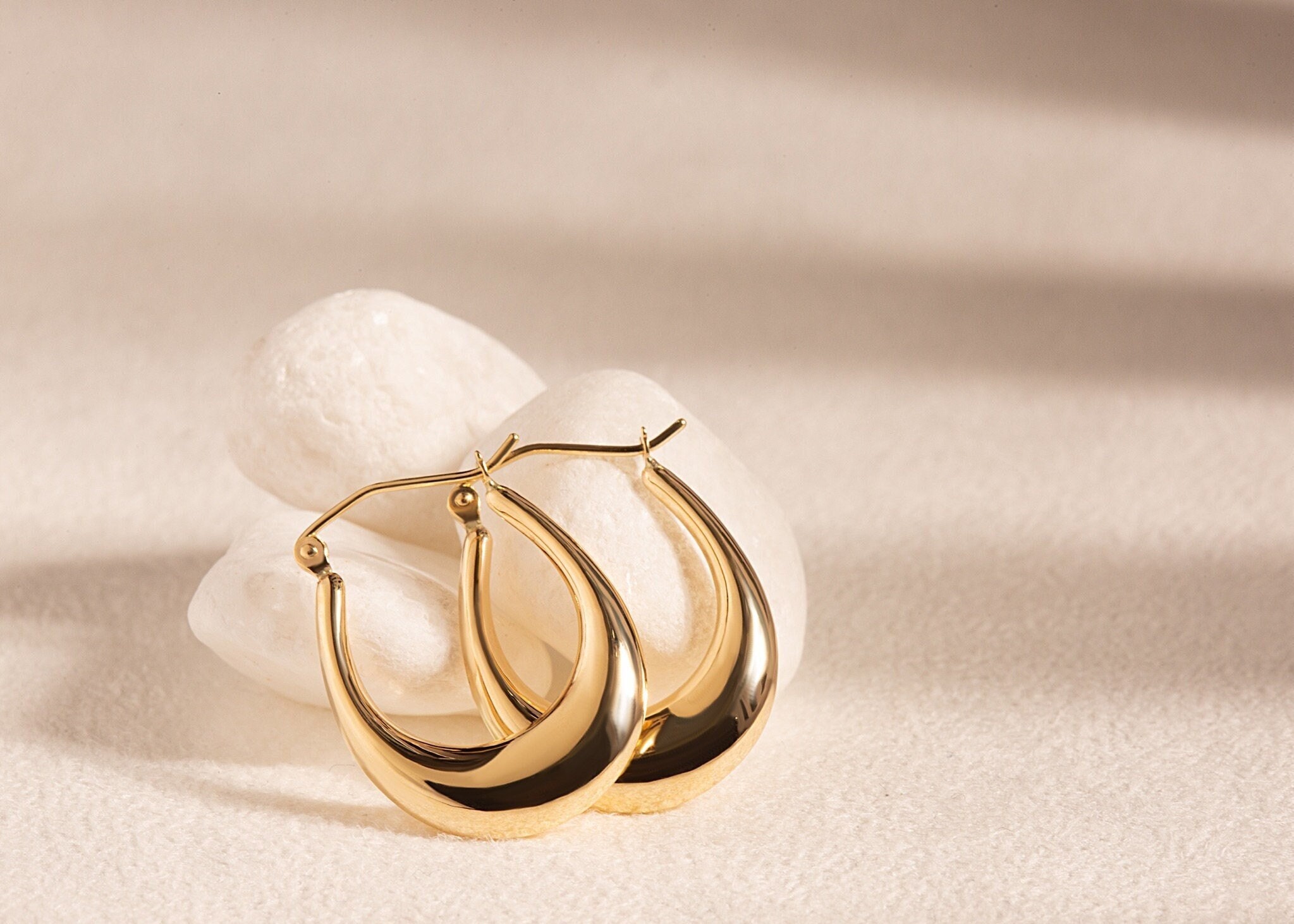 14K Gold - Hoop Earrings Flat Oval Shape - Statement