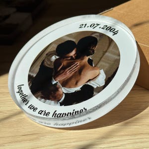 Personalized Photo Nameplate – Acrylic Couple Plaque, Custom Wedding Gift, Engraved Photo Sign with Optional Wooden Stand