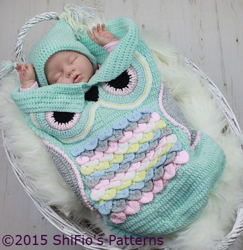 Crochet Pattern Owl Baby Cocoon Papoose Baby Owl Cocoon 3 Sizes Deustch Francais Dutch CP245 image 3