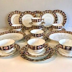 Antique 1900s English Tea Set - George Warrilow & Sons Queens China - Imari Border Pattern - Teacups, Saucers, Small and Cake Plates. 26 pcs