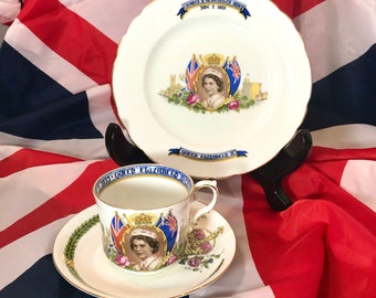 美品 エインズレイ 1953年 エリザベス女王 戴冠式 記念 プレート 27cm