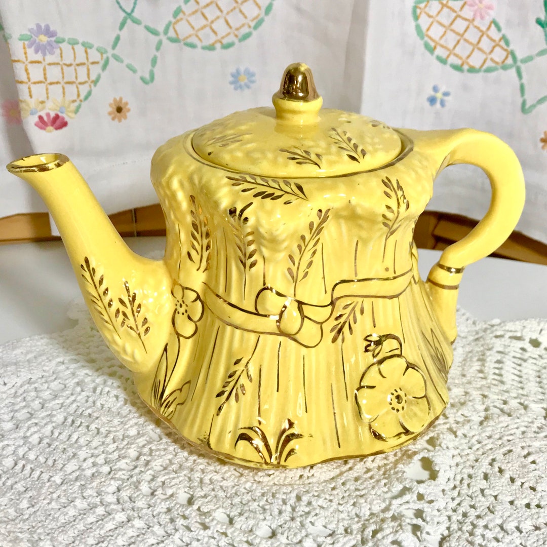 Wheatsheaf Teapot by Lingard ster England High Relief Stack of Wheat With Flowers and Bows