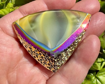 1950s Atomic Iridescent Czech Glass Brooch - Opaque Veined Glass with Metallic Edge Shimmering a Rainbow of Colours- Faux Agate Gemstone