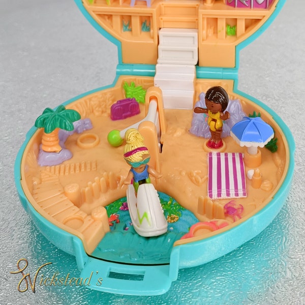 Vintage Polly Pocket Polly's Beach Party - 100% Complete 1989 Turquoise Shell Compact Bluebird Toys