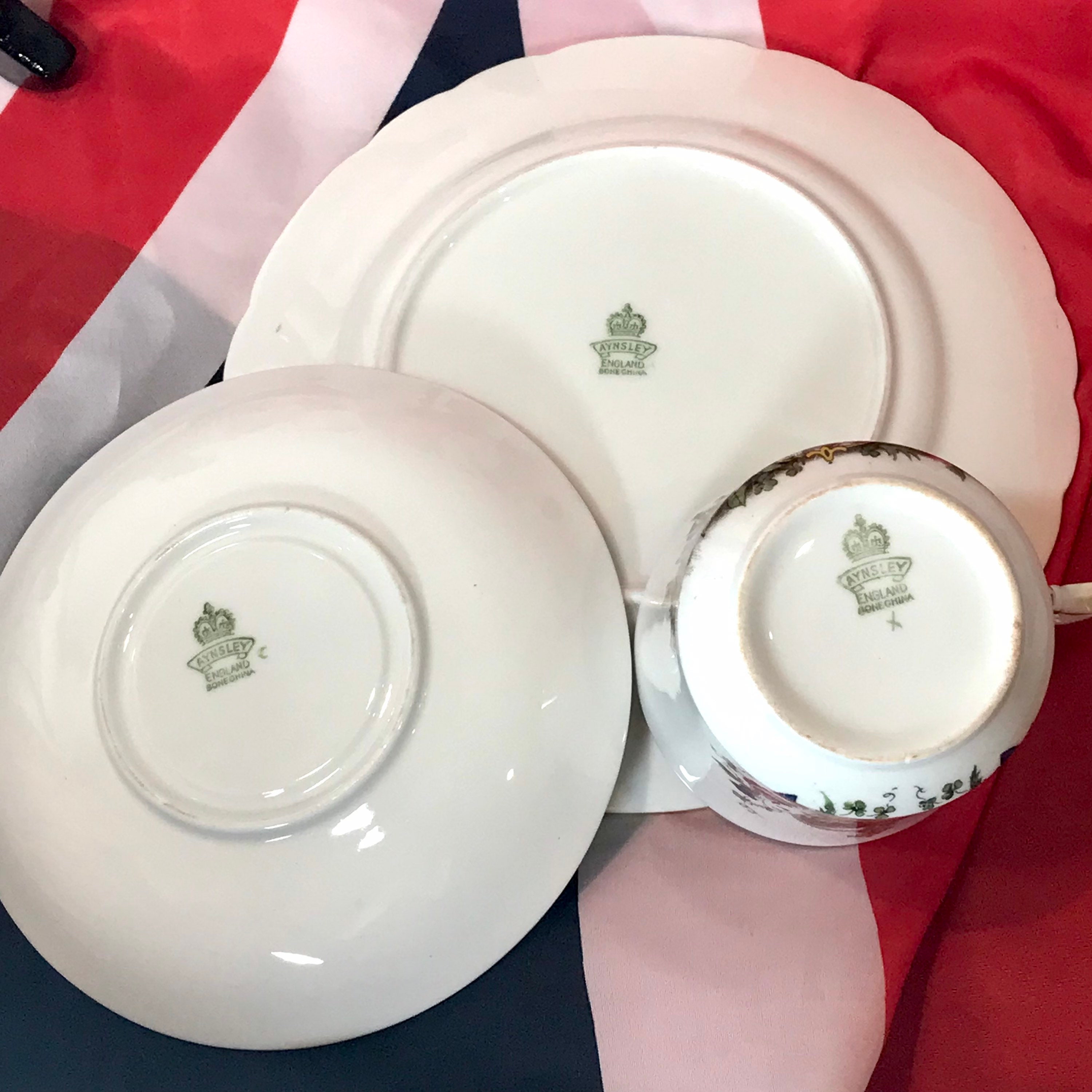 美品 エインズレイ 1953年 エリザベス女王 戴冠式 記念 プレート 27cm