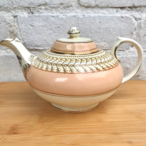 New Chelsea English Bone China Teapot, Staffordshire  Cream with a Wide Peach Band, Gilt Detailing and a Floral Spray - Small Size / 1 pint