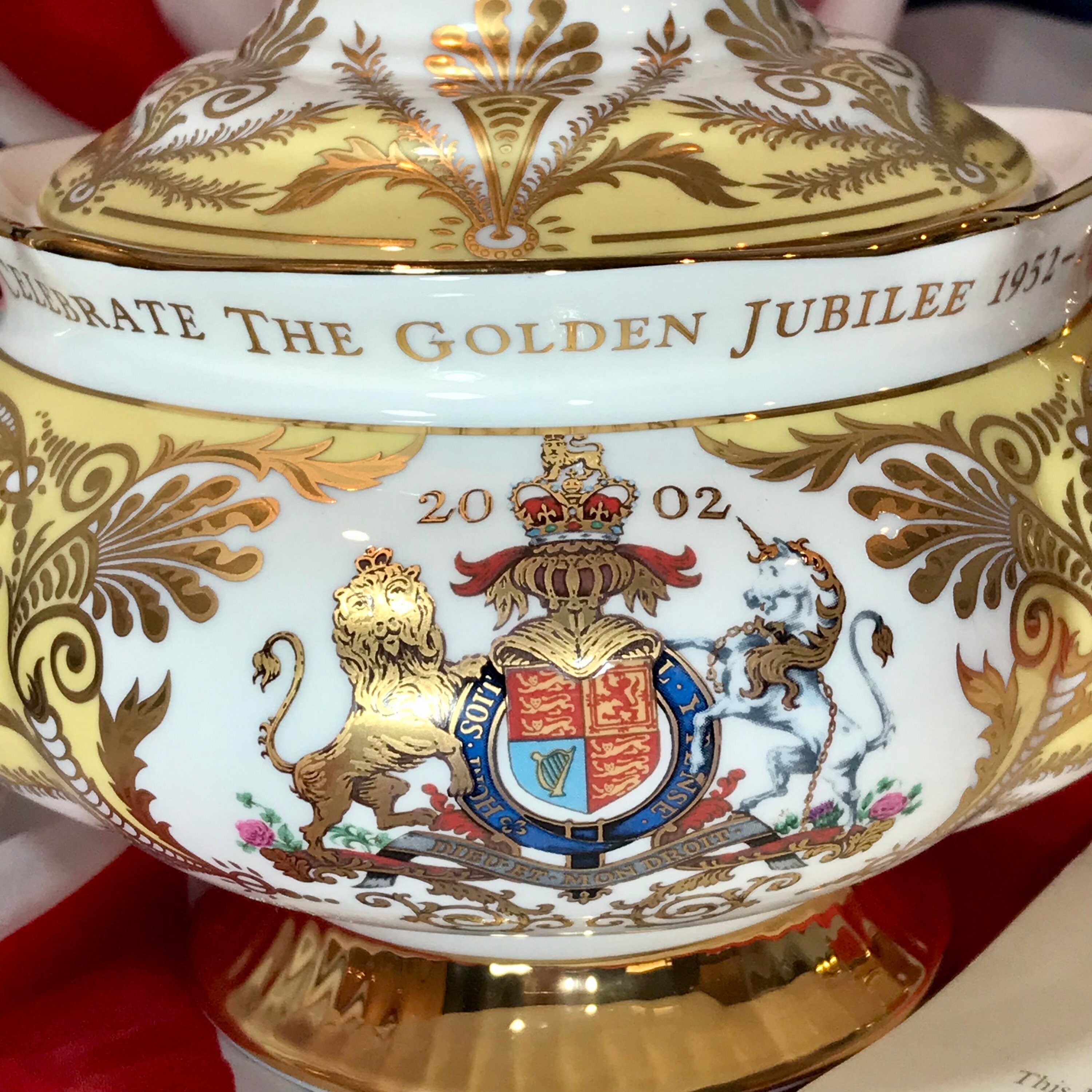 Queen Elizabeth II Limited Edition Royal Collection Teapot