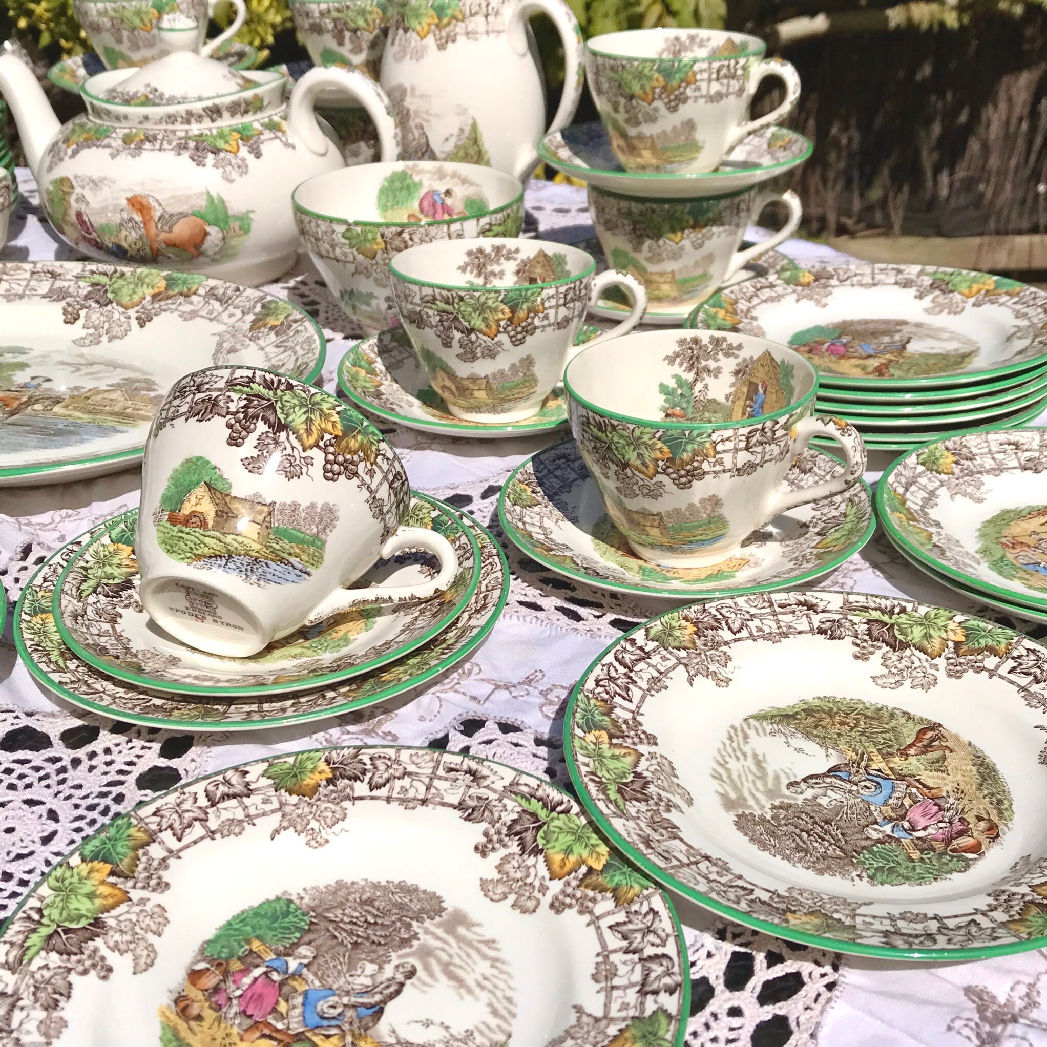 Spode Byron アンティーク丸皿22.5cm Spode Byron アンティーク丸皿22.5cm Spode Byron アンティーク丸皿