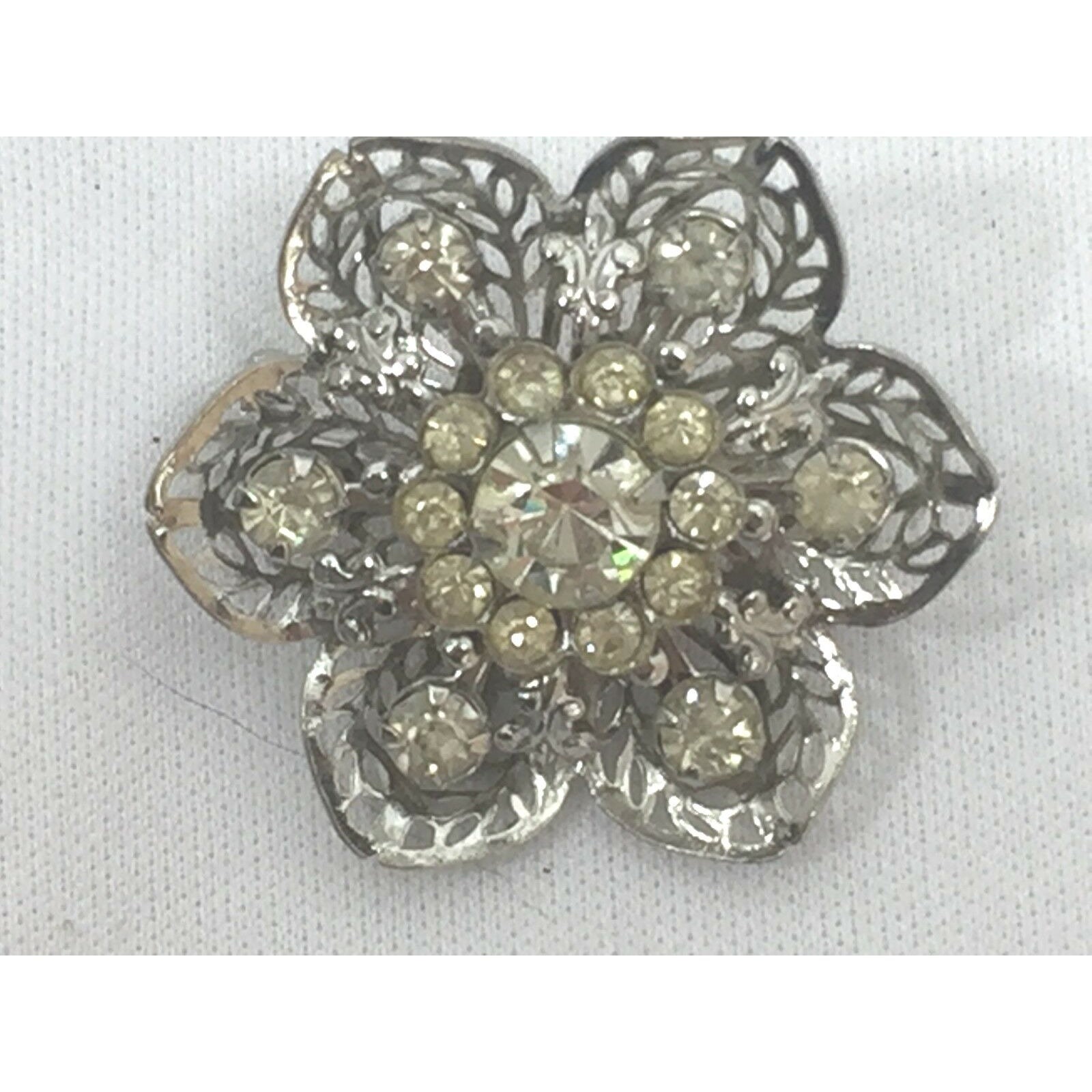 クラスターブローチ Sparkly Vintage Round & Oval Rhinestone Silvertone Cluster