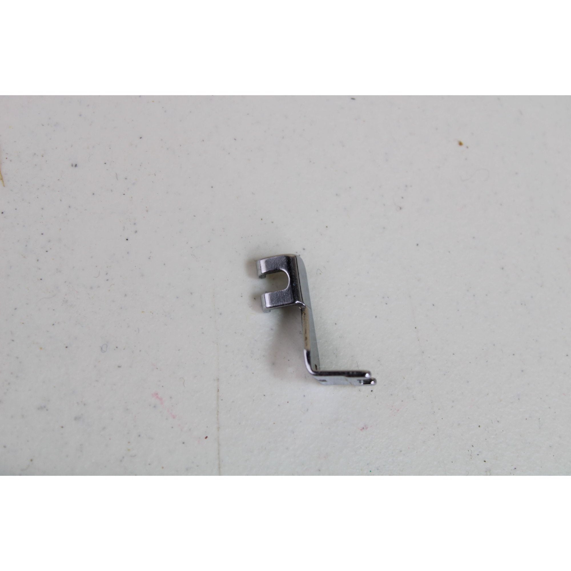 Singer Slant Shank Button Foot 161168 Vintage 90744 Sewing Machine
