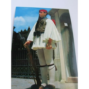 Guardia del corpo in costume Atene Grecia Cartolina Vintage 52046