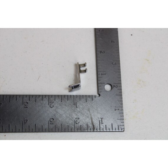 Singer Slant Shank Button Foot 161168 Vintage 90744 Sewing Machine