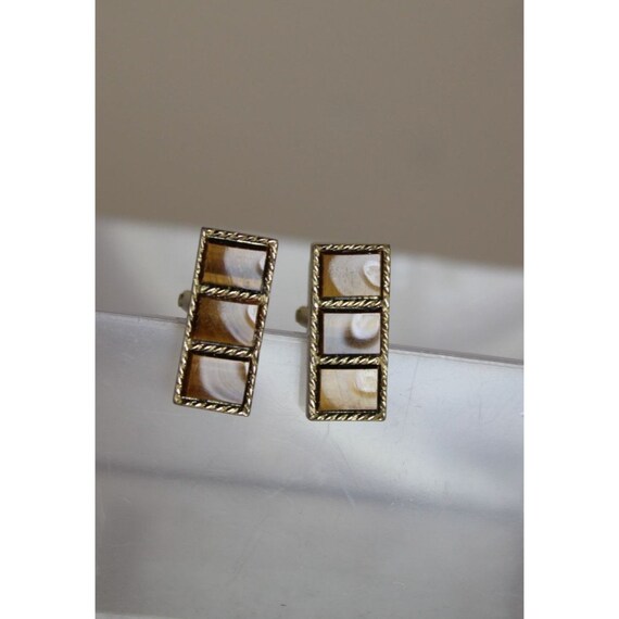 VINTAGE OR ANTIQUE CHINESE TIGERS EYE NECKLACE WITH A SILVER CLASP | #4060587