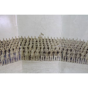1944 Camp Blanding FL Yard Photo Soldiers Dress Uniform Company 208C 88687