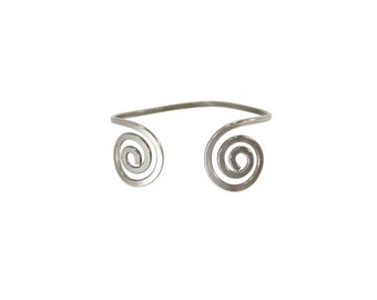 Silvertone Swirled Artisan Bracelet Silver Tone 66449