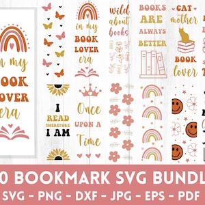 Könnte beinhalten: Eine Sammlung von 30 Lesezeichen-Designs mit verschiedenen Zitaten und Illustrationen. Die Designs zeigen Regenbogen, Schmetterlinge, Blumen und Bücher. Texte sind "Book Lover Era", "Wild About Books" und "Just One More Chapter". Formate: SVG, PNG, DXF, JPG, EPS, PDF.