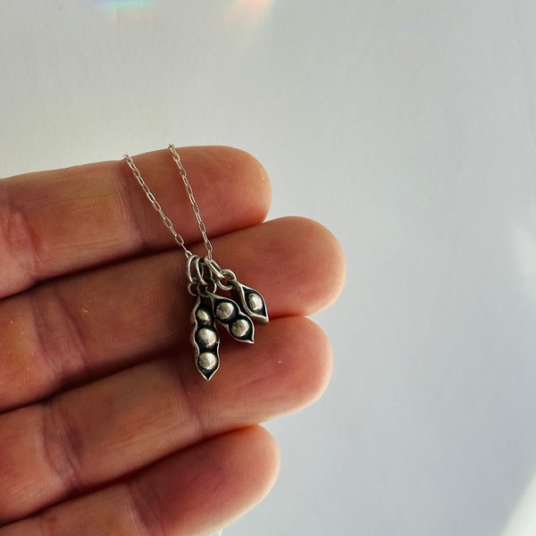 Peapod Pea Pod Pregnancy Mother Parent Grandmother Grandma Necklace Charm with Gift Card