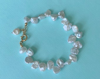 White Keshi Pearl Bracelet, Beach Wedding Jewelry, Freshwater Pearl Bride or Bridesmaid Bracelet