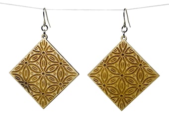 Floral pattern dangle wooden earrings