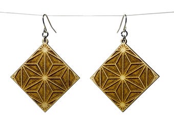 Snowflake pattern dangle wooden earrings