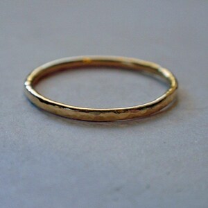 18K Gold Ring Band Hammered Skinny Stacking Ring in Stunning Gold image 4